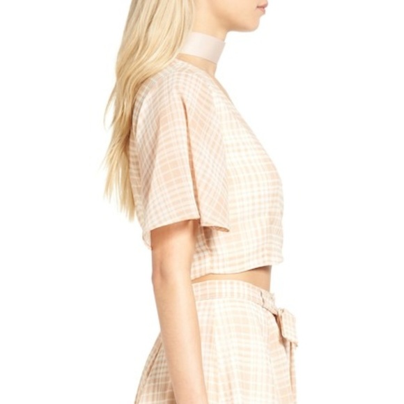 New! Privacy Please Zorn Surplice Neck Crop Top - Picture 3 of 4